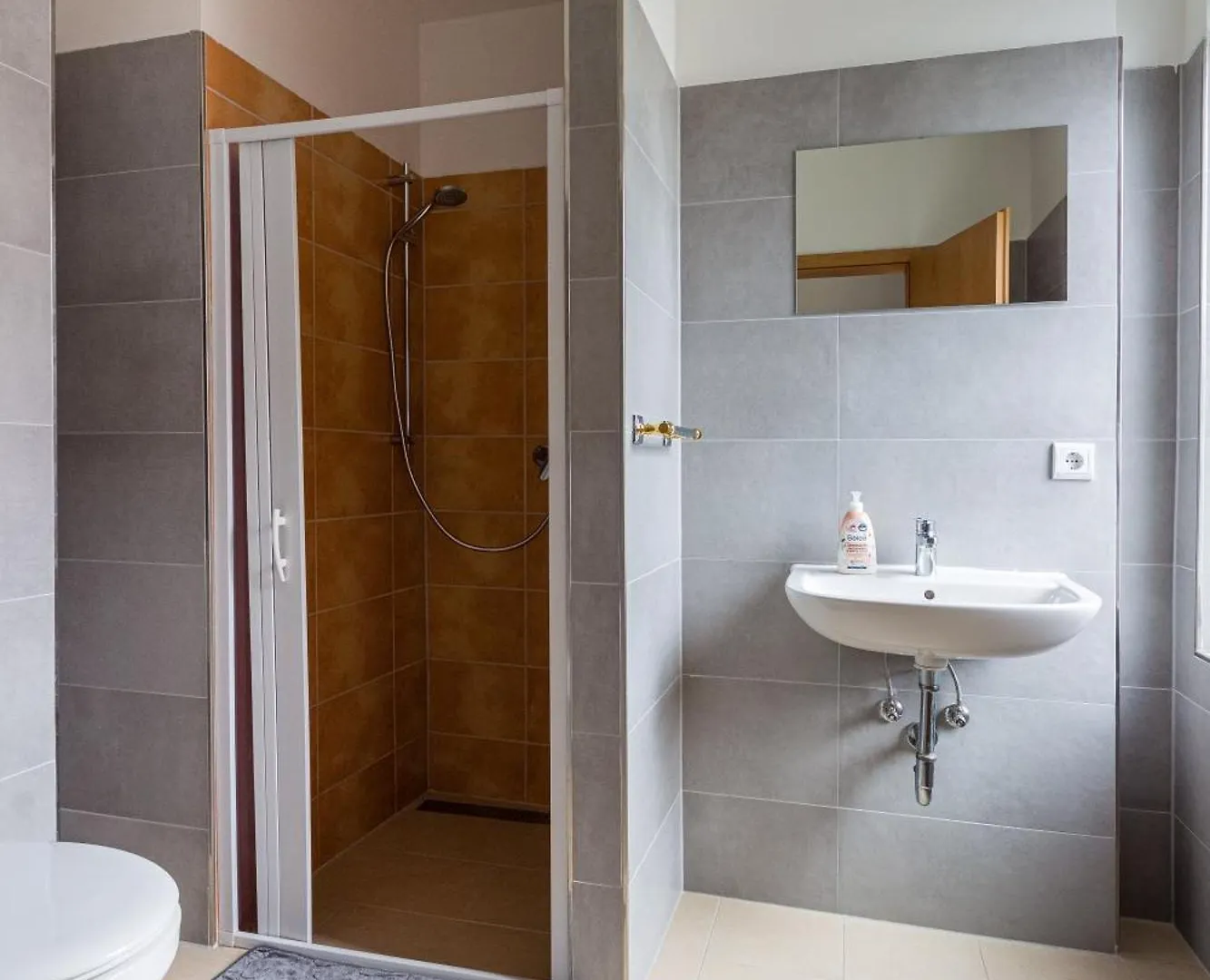 Pension Fuer Monteure In Leipzig Guest house